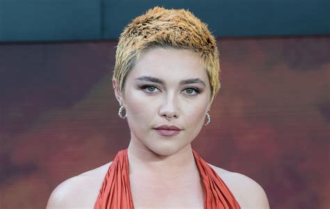 Florence Pugh Says Camera Broke During Oppenheimer Sex。